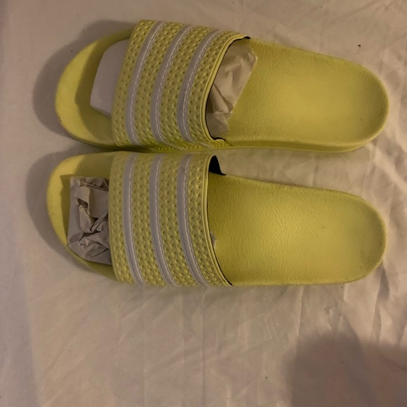 Adidas Slides New - Picture 5 of 6